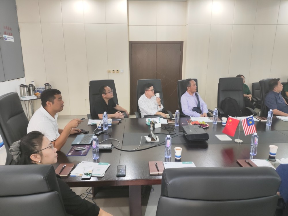 行业协会代表参观骄阳焊工